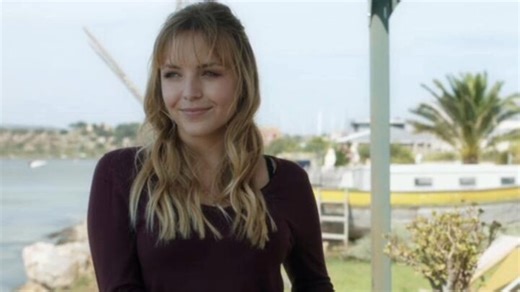 Demain nous appartient : Alice Varela (Judith) balance sur Maxime Lelue