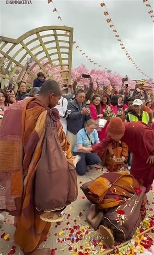 The Last Return to Fort Worth for the Walk for Peace Monks and an Emotional Aloka