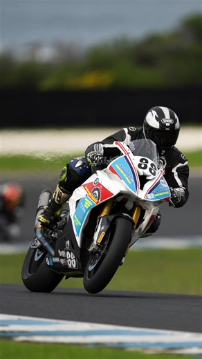 Shooting sports with our brand-new pro NIKKOR Z 600mm f/4 TC VR S 🤯🤯🤯🤯 #sportsphotography