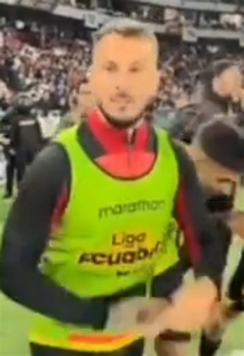 Ya lo hizo el Kitu en 2023 pero ahora lo hizo el Pipa Benedetto #barcelonascecuador #barcelonasportingclub #ecuador #barcelona #bsc