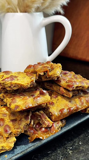 Delicious Homemade Peanut Brittle Recipe: Easy and Addictive!