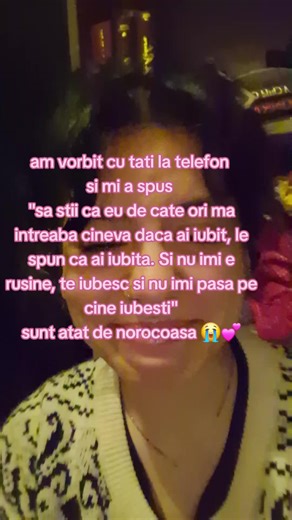 am inceput sa plang instant:)) nu pot sa cred cati ani mi a fost teama ca nu o sa ma iubeasca la fel de mult daca afla ca imi plac femeile. Acum știe si nu s a schimbat absolut nimic intre noi. sunt atat de norocoasa sa am o familie care intelege☹️ #lesbian #wlw #pride #dad