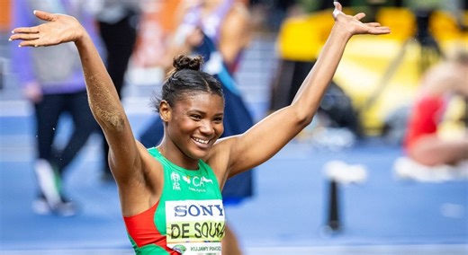 Agate de Sousa campeã do salto em comprimento 18 anos depois de Naide Gomes