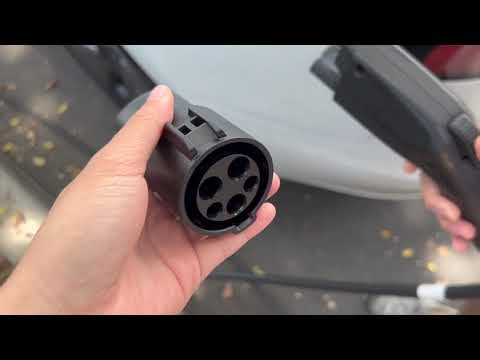 How to charge with tesla adapter and remove it without getting stuck