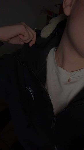 La force face aux mots blessants sur les réseaux sociaux