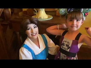Kids meeting characters at Disney World!