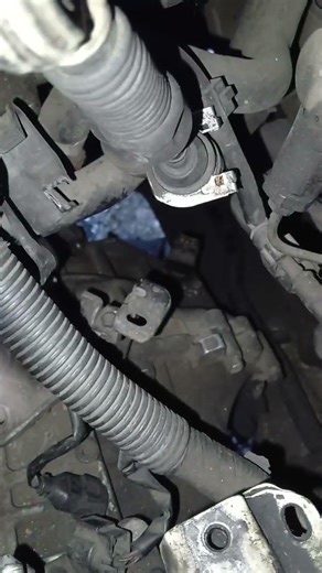 speed sensor socket removing."