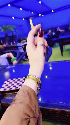 Simple Dimple Sadaf Vlogs (@simpledimplesadafvlogs)’s videos with original sound - Shehzad Akhtar