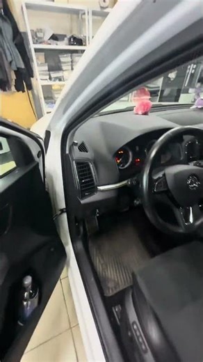 Skoda Karoq → звучит как премиум! Установили 9VD с сабом и центром 🎵🔥