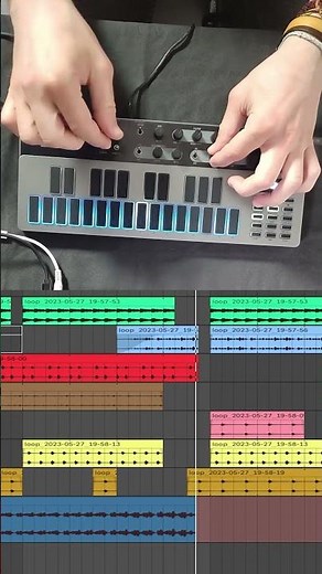 Acid techno lead with the Donner B1