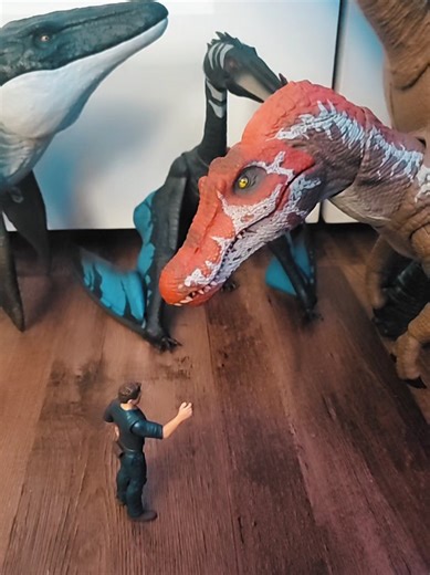 Explore the Hammond Collection Spinosaurus Figure
