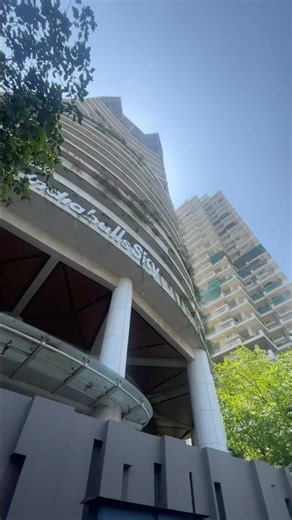 Riya Realty – Luxury Home Advisory