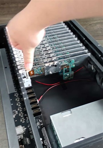 phone farm setup Easily control your phone on computer integrated farm click group control solution phone farm phone holder hub granjas de bots #phonefarm #boxphonefarm #phonefarming #phoneholder #fyp
