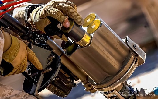 六发旋转榴弹发射器“M32 MGL”