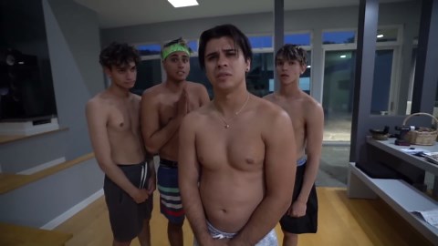 Hot tub slime prank on girlfriend