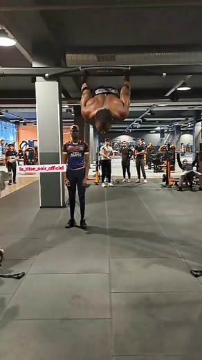 sa critique mais sa ne fait pas mieux.