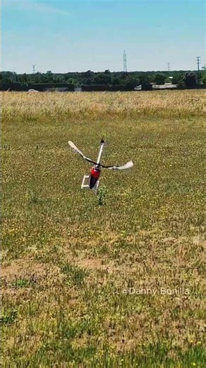 This tiny heli is absolutely locked in #RC #Stratos200 #HeliPilot