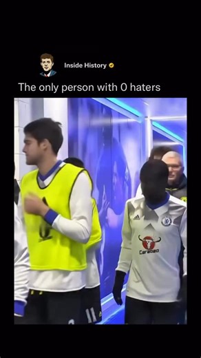 Inside History on Instagram: "🫡 N’Golo Kanté is a French professional footballer celebrated for his tireless work rate, humility, and sharp football intelligence. Born on March 29, 1991, in Paris to Malian parents, he rose from humble beginnings to become one of the finest midfielders of his generation. Operating mainly as a defensive midfielder, Kanté is renowned for winning possession, cutting out passes, and covering vast areas of the pitch with remarkable efficiency. He enjoyed major succes