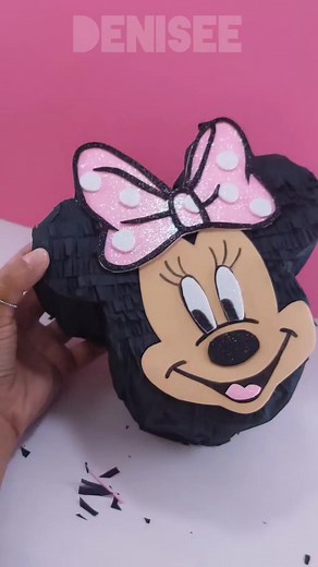 Piñata de minnie mouse🎀 #minniemouse #piñatascreativas #manualidadesfaciles | Denisee