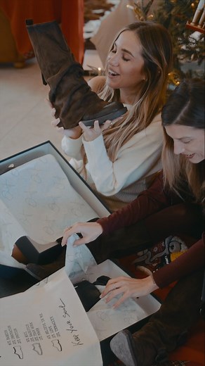 7.1K views · 75 reactions | At the Metisse home, it’s time to unwrap gifts ❤️ Keep your Christmas  ✨ Discover the collection now: www.metisseofficial.it | Metisse | Facebook