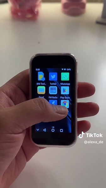 Mini Smartphone Review: Inside Look at Features and Functions