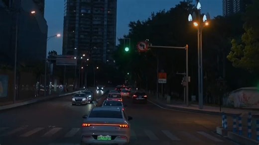 坪拱让“艾特出你现在最最最最最想要亲亲的人”