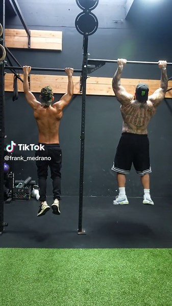 300 lbs Clap Pull-Ups: Mastering the Calisthenics Challenge