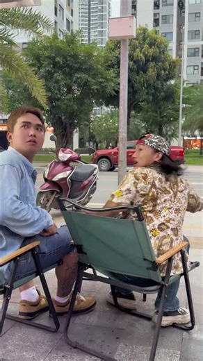 Stop Being Rude in Public! | MUSCLE MAN | #namphuong #muscleman #funny #shorts #hero #kindness