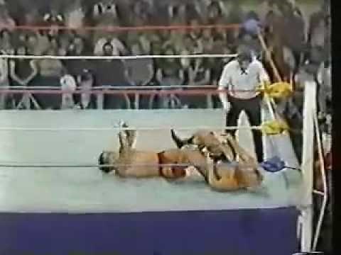 Figure4 Leg Lock - Greg 'The hammer' Valentine v Tito Santana