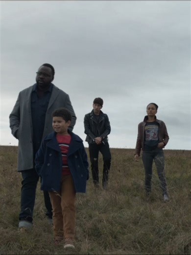 Thena, Druig y Makkari: La Búsqueda de Más Eternos