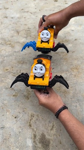 Asmr merakit kereta thomas hantu laba-laba,kereta monster #asmr #toys #mainanbarkah