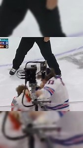 🔥 One of the most intense heavyweight battles Matt Rempe and Nicolas Deslauriers dropped the gloves and put on an absolute show! 🥊💥 Who do you think won this epic fight? Let us know in the comments! ⬇️ #HockeyFights #MattRempe #Deslauriers #NHL #HockeyLife #HockeyFans #LetsGo #GoTime #IceWarriors #GlovesOff #HockeyHighlights | Ice Hockey Fans