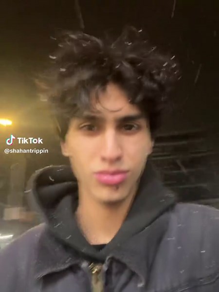 Snowing Tips: Understanding Snowfall and Rain Effects