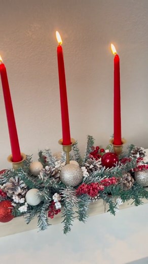 🎄Dollar Tree Centerpiece Idea🎄 #christmas #christmascenterpiece #diy #diy #christmascrafts #crafts #easycrafts #centerpieceideas #dollartree #dollartreecrafts | Home Goodiys