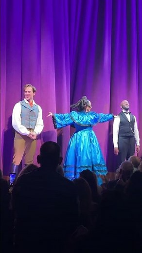 Maya Rudolph curtain call for Oh, Mary on Broadway 🎭 #broadway #nyclife #ohmary #broadwayshow