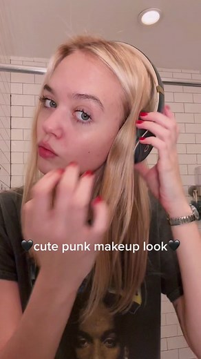 Edgy Punk Makeup Tutorial and Tips