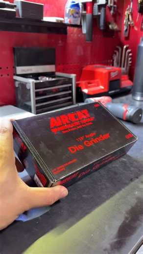Tools R Us | @aircatusa 115° Spindle Lock Die Grinder… Loving The Innovation #tools #mechanic #grind #aircat | Instagram