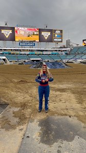 From the grass to the dirt, Team Lucas Oil Stabilizer is ready to rock at the Monster Jam event in Jacksonville at the EverBank Stadium .#monsterjam #lucasstabilizer #dirt #stadium #jacksonville #lucasoil #lucasalliance | Cynthia Gauthier