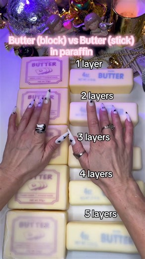 The first wax ever used by humans was beeswax. In Ancient Egypt (over 3,000 years ago), it was used to waterproof fabrics and make lamps. • In the Middle Ages, wax was very expensive. Only churches and wealthy people could afford wax candles, while ordinary people used animal fat. • Paraffin appeared in the 19th century, when oil refining was developed. It quickly replaced beeswax because it was cheap and burned cleanly. • Soy wax is the “youngest” wax. It was invented in the 1990s as an eco-fri