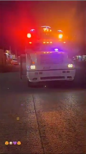 4.8K views · 180 reactions | Sobres Raza  Un Saludo Pal Temendo "Tilín" De La Company Chalecos V.I.P.  #pcchdralvc #CamionesChidosDeReynosa Por Siempre JG ️ #COMPARTAN #UNICOS_y_ORIGINALES 慄‍♂️MB | Camiones Chidos De Reynosa | Facebook