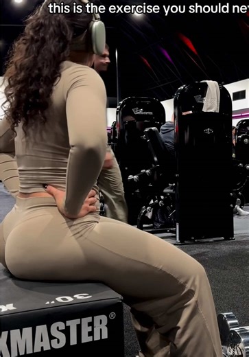 the staple of all booty growth staples set from @Paragon Fitwear !! New color HONEY dropping on 1/13!! use code alissa to save and support🤎 #workoutfit #fyp #workoutleggings #straightlegleggings #workoutsets