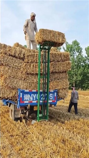 🚜 Heavy-Duty Tractor Bale Handler |Smart Farming- Hydraulic Forklift Attachment #farming #viral