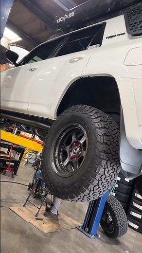 4RUNNER BODY MOUNT CHOP & HIGH CLEARANCE BUMPER CUT