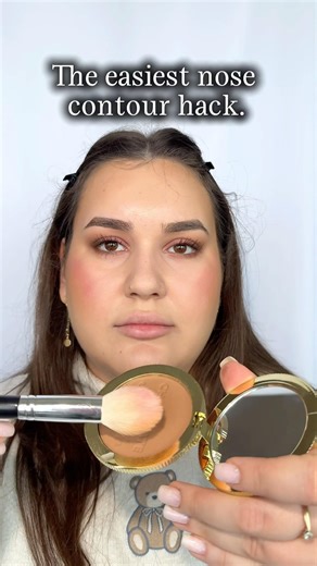 The easiest contour hack ever 😱 #contour #makeuphacks #contourhack #makeup