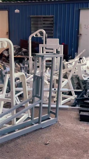 11 sets of gymnasium machine sets safely delivered to singapore. Purpose : Refurbishing Job order : Sandblasting & powder coating Colour : RAL9010 (White wrinkle) Lead time : 1 week. #gym #sandblasting #powdercoating #refurbished #singapore