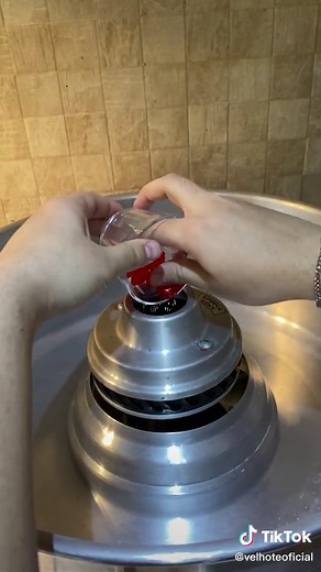 How to Make Fluffy Cotton Candy at Home