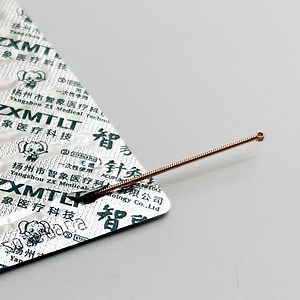 [Hot Item] Disposable Copper Acupuncture Needles for Ears and Face
