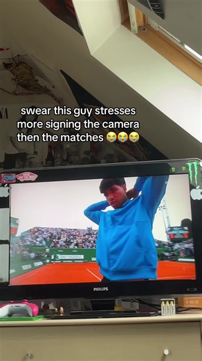 not a single thought behind his eyes😭😭.#atptour #carlosalcaraz #montecarlo #rolexmontecarlomasters