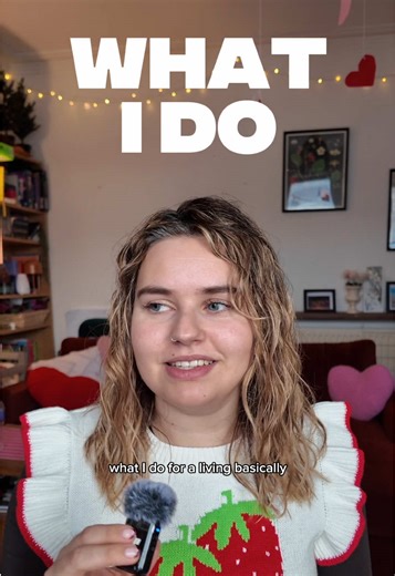 What is my job? Or jobs in my case 🤣🤣 is this interesting? Who knows but let me know if you’d like to see more of this #disabledcreator #disabledblogger #lifestyle #lifestyleblogger #theatre