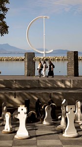 🏙️ Lausanne - eine Stadt zum Geniessen Mit Restaurants und Cafés, Museen und Ausstellungen sowie einer Architektur, die Geschichte und Moderne verbindet, lädt Lausanne an jeder Ecke zu Entdeckungen ein. Hier schlendern Sie durch die Strassen, probieren Neues aus und staunen über die Architektur – und möchten am liebsten noch ein wenig länger bleiben. | Lausanne, Capitale Olympique